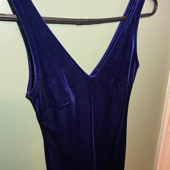 Blue suede evening dress - Picture 11 of 16